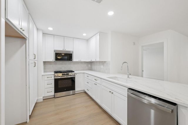 8214 Kearsarge DR, Austin, TX 78745