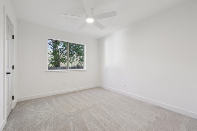 8214 Kearsarge DR, Austin, TX 78745