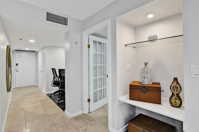 1717 N Bayshore Drive a1041, Miami, FL 33132