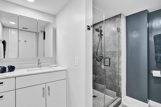 1717 N Bayshore Drive a1041, Miami, FL 33132