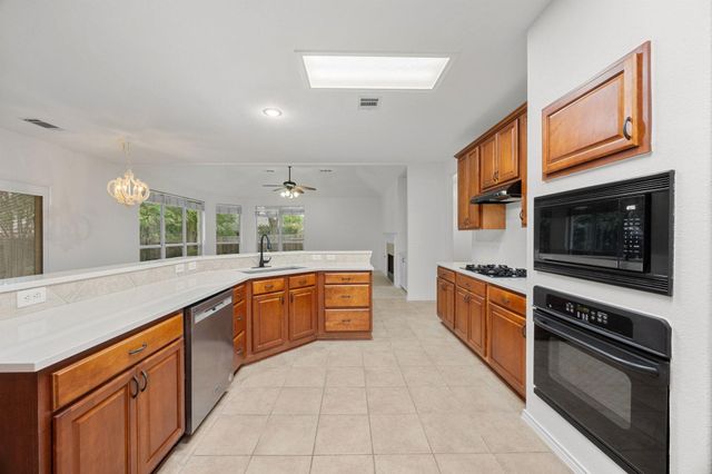 1521 Foppiano LOOP, Round Rock, TX 78665