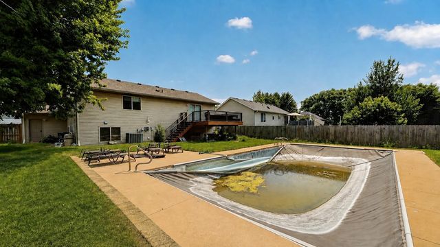 3931 Birmingham Lane NW, Rochester, MN 55901
