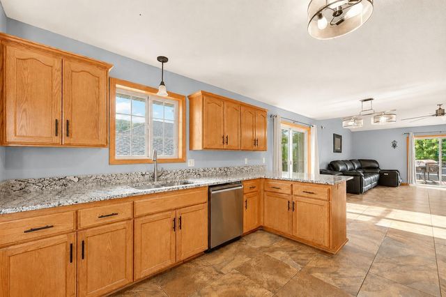 3931 Birmingham Lane NW, Rochester, MN 55901