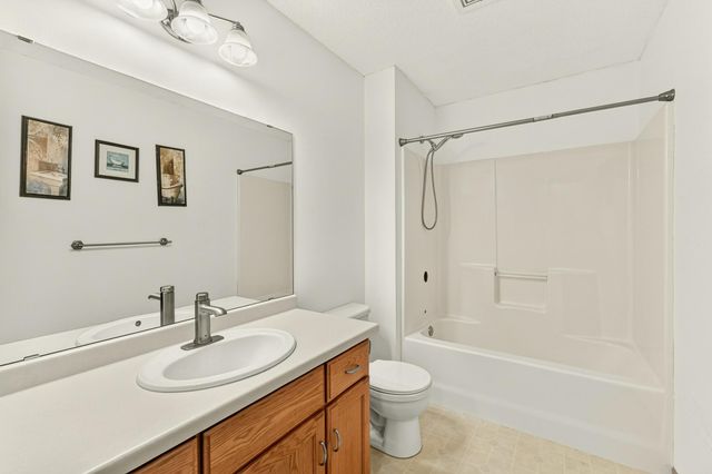 3931 Birmingham Lane NW, Rochester, MN 55901
