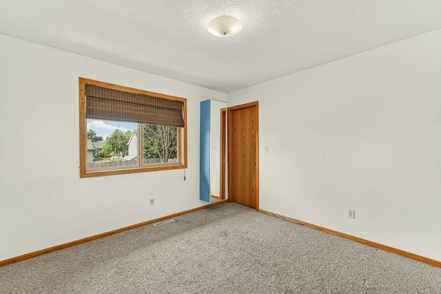 3931 Birmingham Lane NW, Rochester, MN 55901