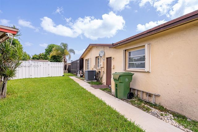 8721 NW 18th Street, Pembroke Pines, FL 33024