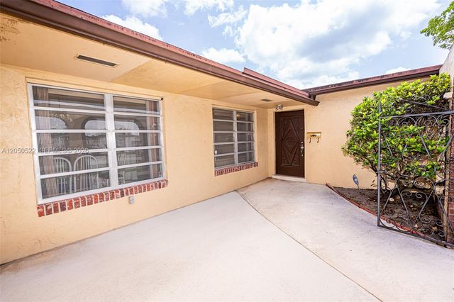 8721 NW 18th Street, Pembroke Pines, FL 33024