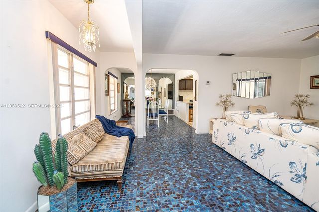 8721 NW 18th Street, Pembroke Pines, FL 33024