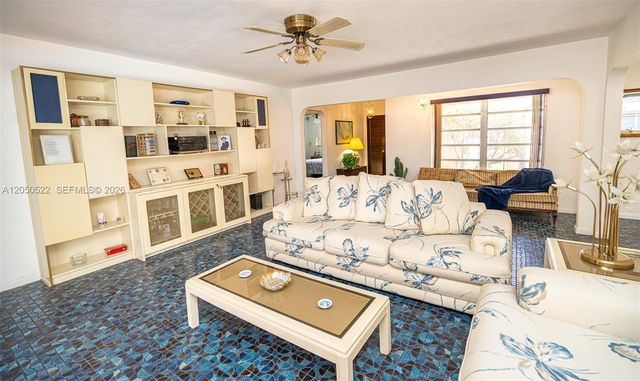 8721 NW 18th Street, Pembroke Pines, FL 33024