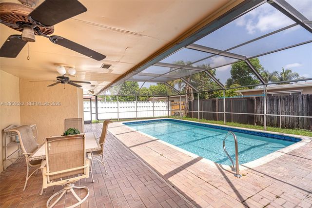 8721 NW 18th Street, Pembroke Pines, FL 33024