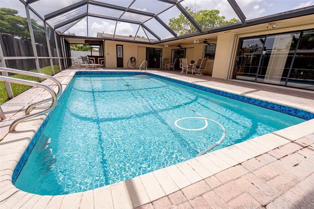 8721 NW 18th Street, Pembroke Pines, FL 33024