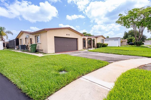 8721 NW 18th Street, Pembroke Pines, FL 33024