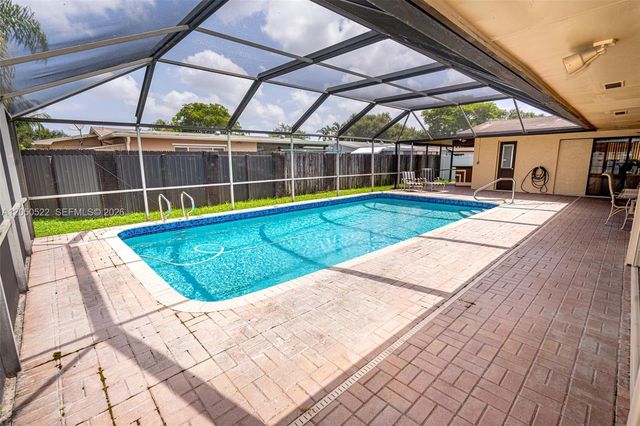 8721 NW 18th Street, Pembroke Pines, FL 33024