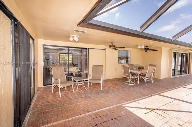 8721 NW 18th Street, Pembroke Pines, FL 33024