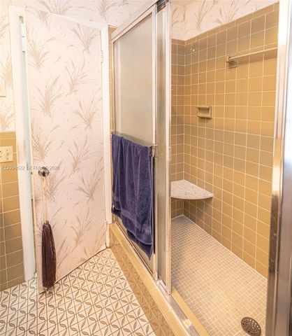 8721 NW 18th Street, Pembroke Pines, FL 33024