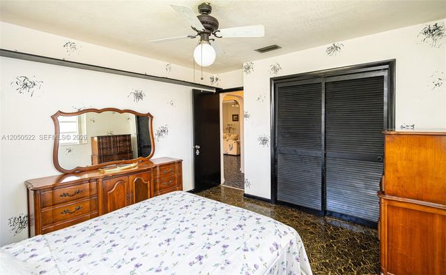 8721 NW 18th Street, Pembroke Pines, FL 33024