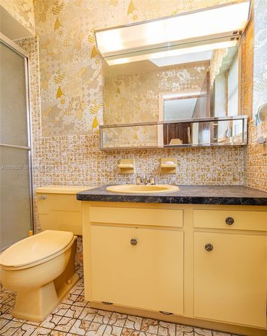8721 NW 18th Street, Pembroke Pines, FL 33024