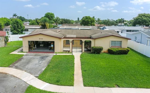 8721 NW 18th Street, Pembroke Pines, FL 33024