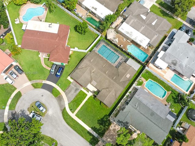 8721 NW 18th Street, Pembroke Pines, FL 33024