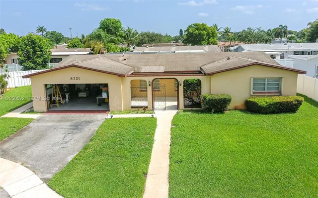 8721 NW 18th Street, Pembroke Pines, FL 33024