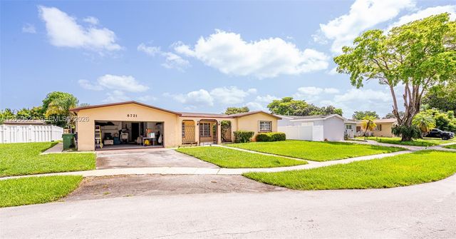 8721 NW 18th Street, Pembroke Pines, FL 33024