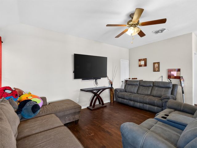 2113 Lake Hawthorne Trail, Little Elm, TX 75068