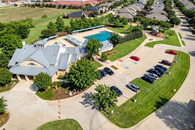 2113 Lake Hawthorne Trail, Little Elm, TX 75068
