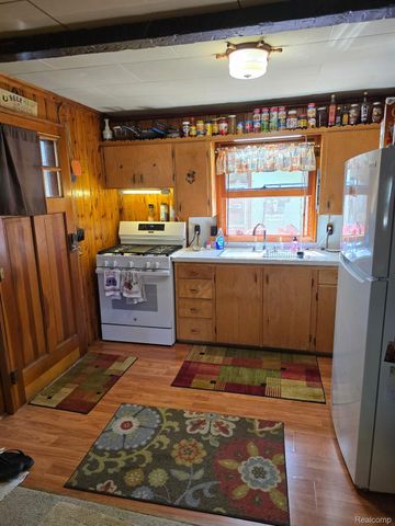 1743 Kendall Street, Grant Township, MI 48748