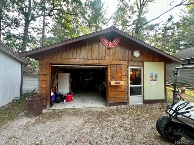 1743 Kendall Street, Grant Township, MI 48748