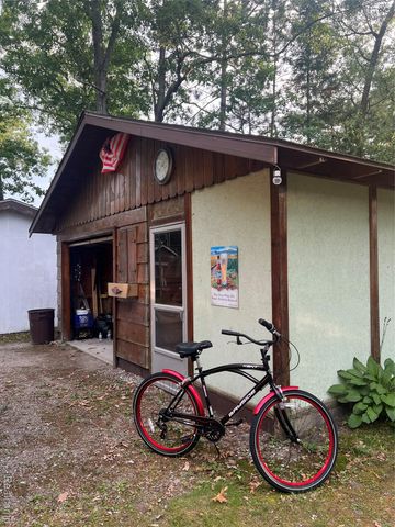 1743 Kendall Street, Grant Township, MI 48748