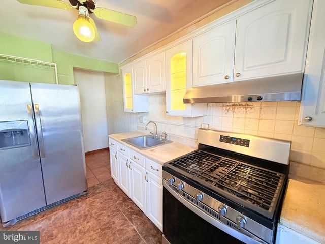 8418 KAVANAGH RD, Baltimore, MD 21222