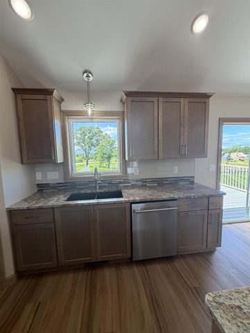 3062 STONE FENCE PLACE, Green Bay, WI 54311