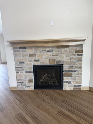 3062 STONE FENCE PLACE, Green Bay, WI 54311