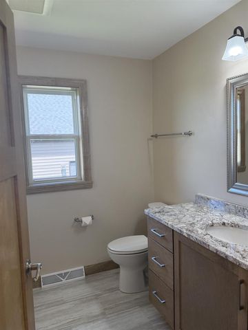 3062 STONE FENCE PLACE, Green Bay, WI 54311