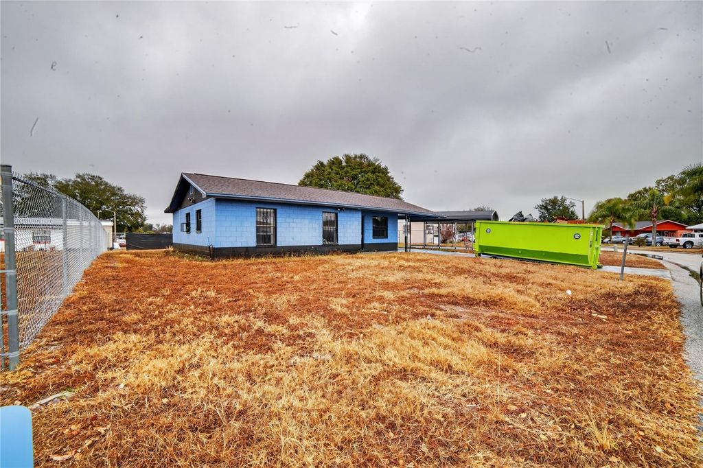 Image 29 of property listing at 2952 MORRIS DRIVE, Bartow, FL 33830