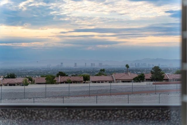 2604 Evolutionary Lane, Las Vegas, NV 89138