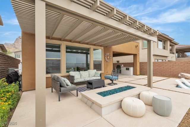 2604 Evolutionary Lane, Las Vegas, NV 89138