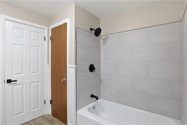 31 Erath Drive, Greece, NY 14626