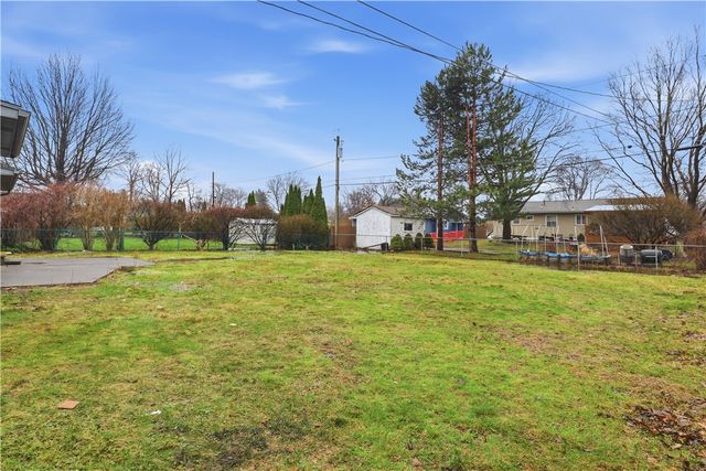 31 Erath Drive, Greece, NY 14626