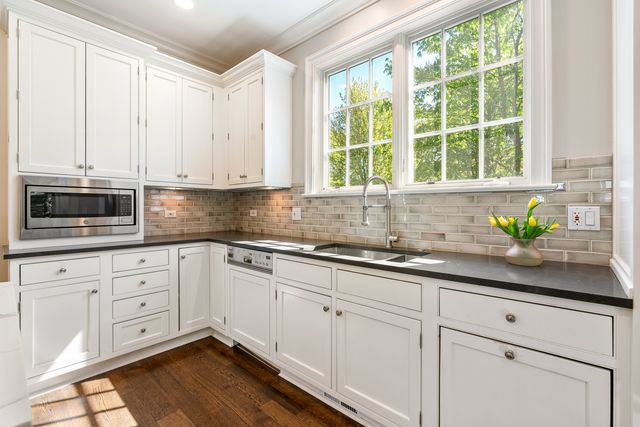 804 Greenwood Avenue, Wilmette, IL 60091