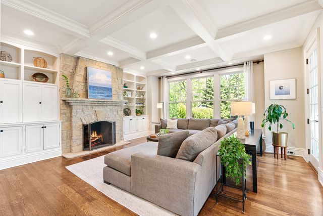 804 Greenwood Avenue, Wilmette, IL 60091