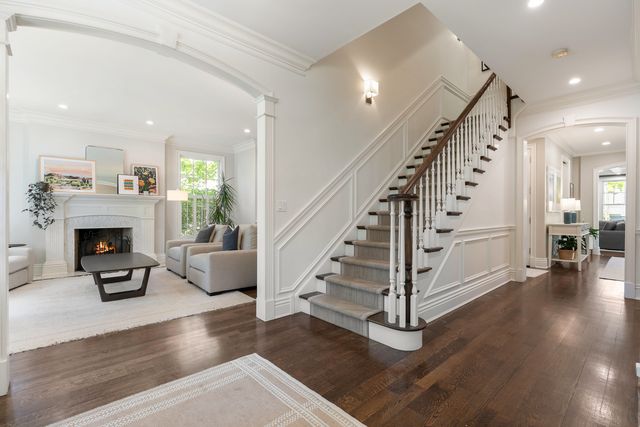 804 Greenwood Avenue, Wilmette, IL 60091