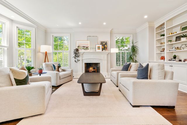 804 Greenwood Avenue, Wilmette, IL 60091