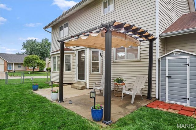 948 Blake Court, St Peters, MO 63376
