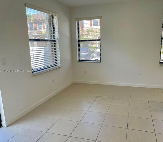 8952 W 35th Ln, Hialeah, FL 33018