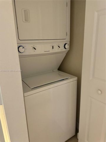 8952 W 35th Ln, Hialeah, FL 33018