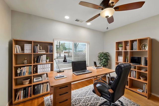 2215 MARGARET Drive, Bosque Farms, NM 87068