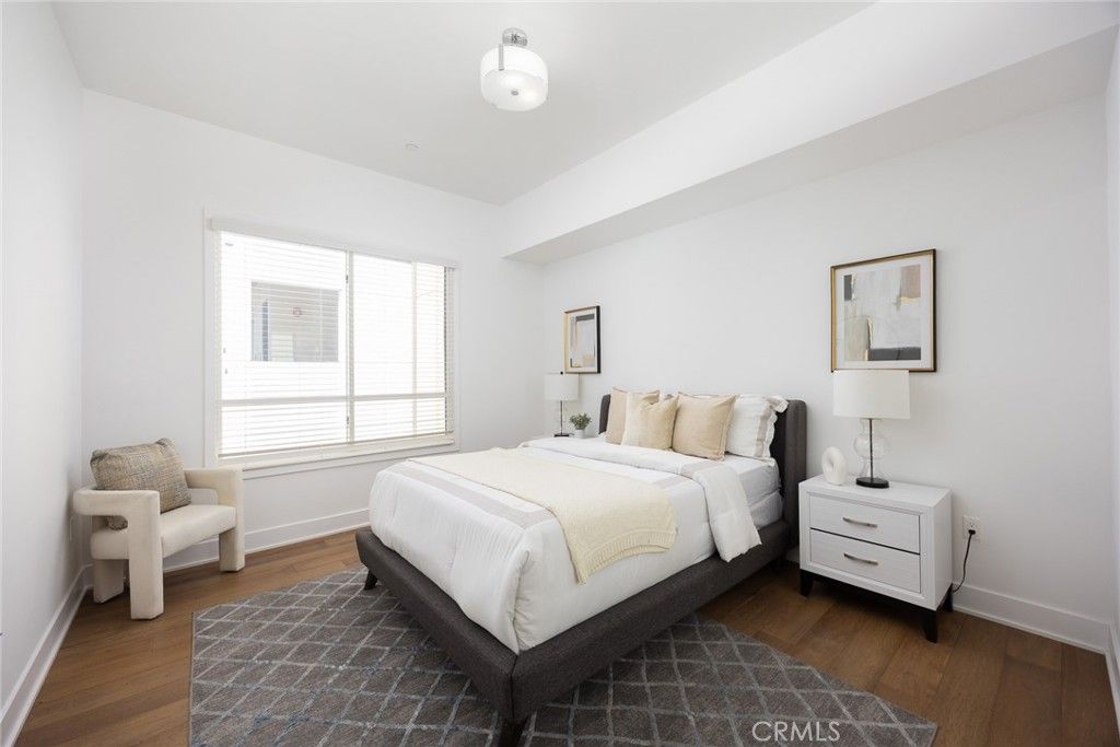 Image 11 of property listing at 125 Hurlbut 209, Pasadena, CA 91105