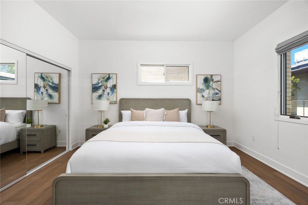 Image 15 of property listing at 125 Hurlbut 209, Pasadena, CA 91105