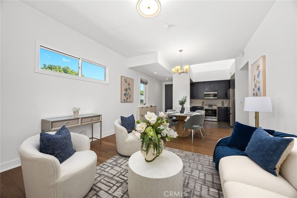 Image 5 of property listing at 125 Hurlbut 209, Pasadena, CA 91105